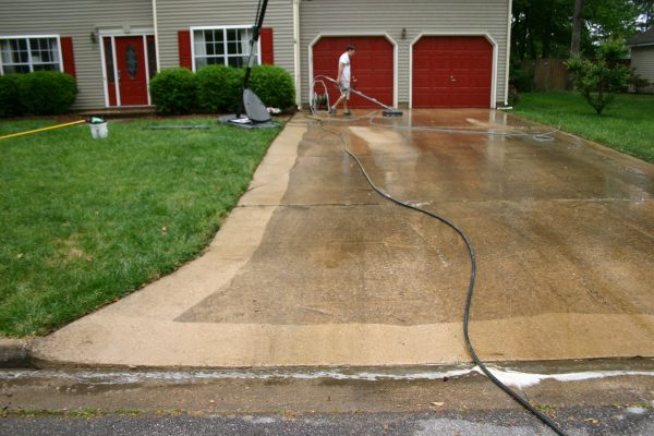 Professional Driveway Pressure Cleaning